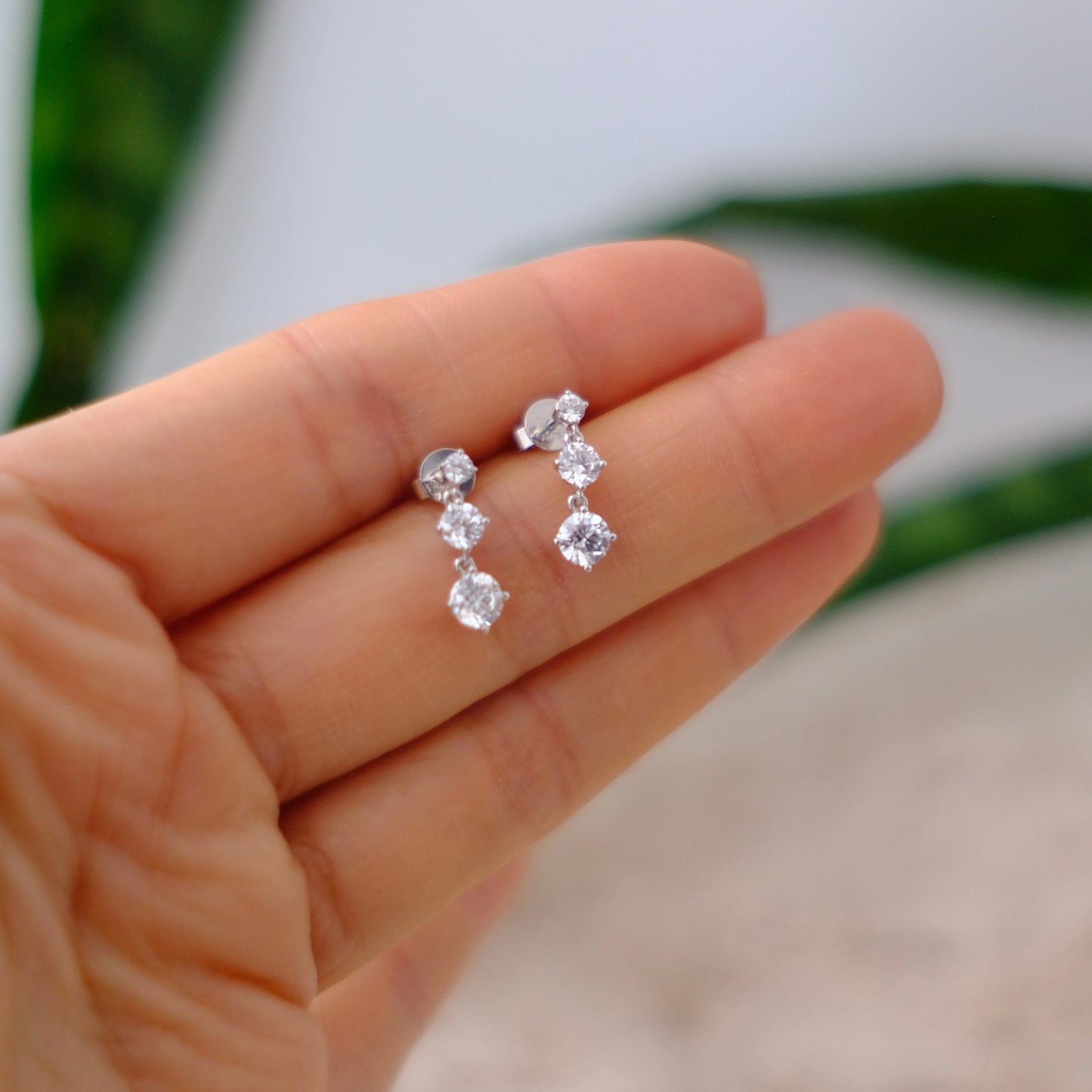 Lab Diamond Earrings, Au750, Diamond 1 Carat