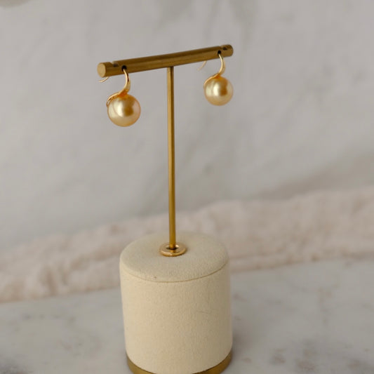 Golden South Sea Pearl, 18K Earrings, 11.4mm