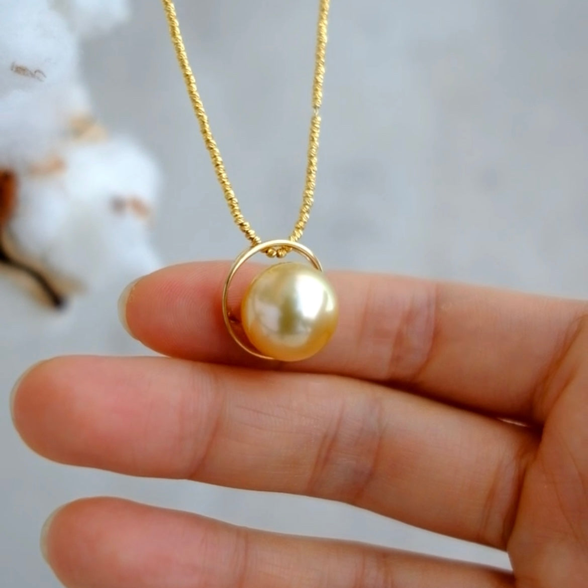 Golden South Sea Pearl, 18K Pendant, 13.2mm